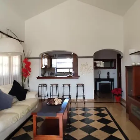 Bol-can Con Piscina Privada *