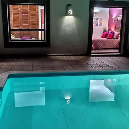 Bol-can Con Piscina Privada 플라야블랑카