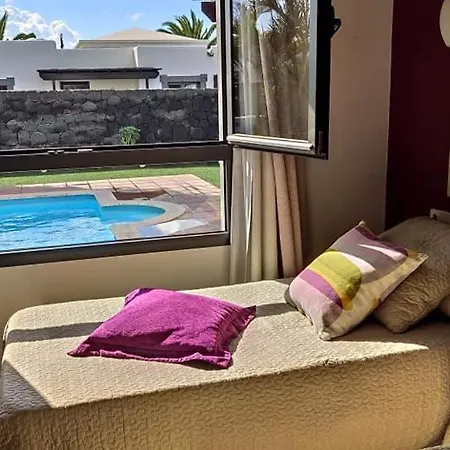 Bol-can Con Piscina Privada *