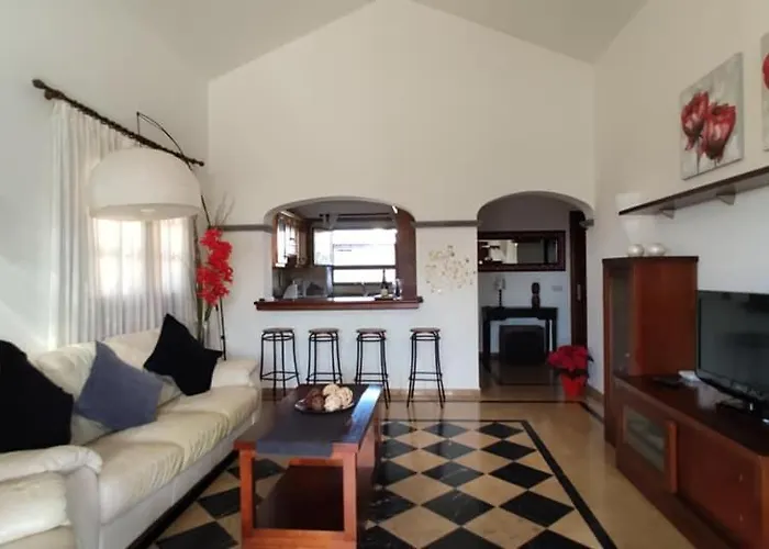 Bol-can Con Piscina Privada *