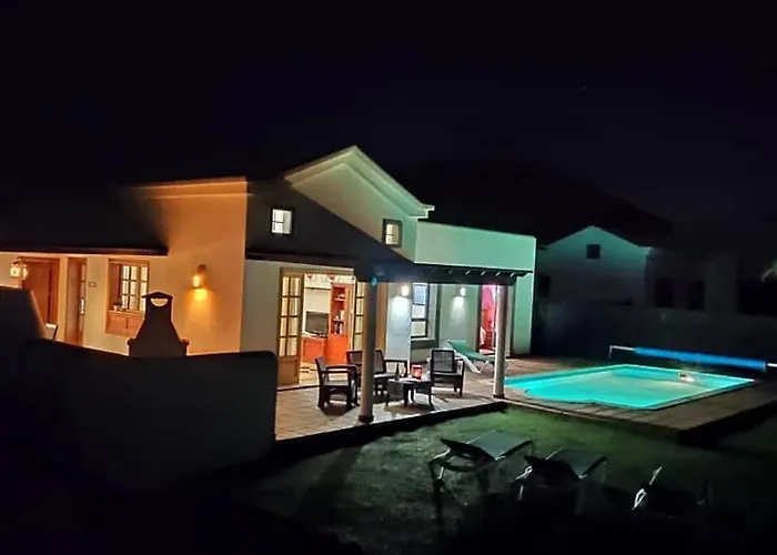 Bol-can Con Piscina Privada فيلة بلايا بلانكا